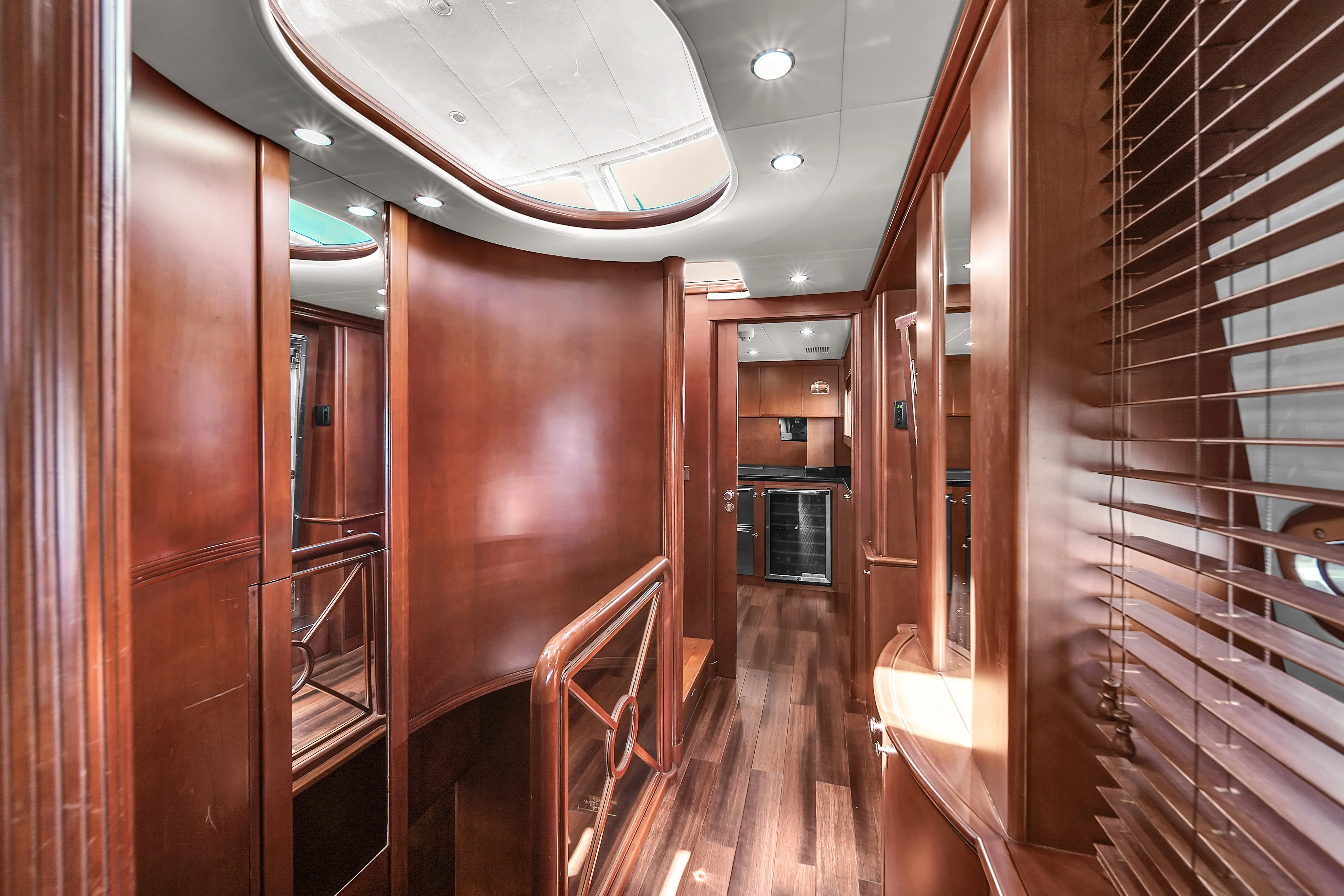 105ft Azimut Daniela water activities details